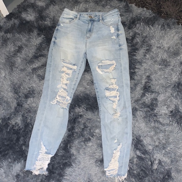 Size 4 light wash American eagle jeans - Picture 1 of 4